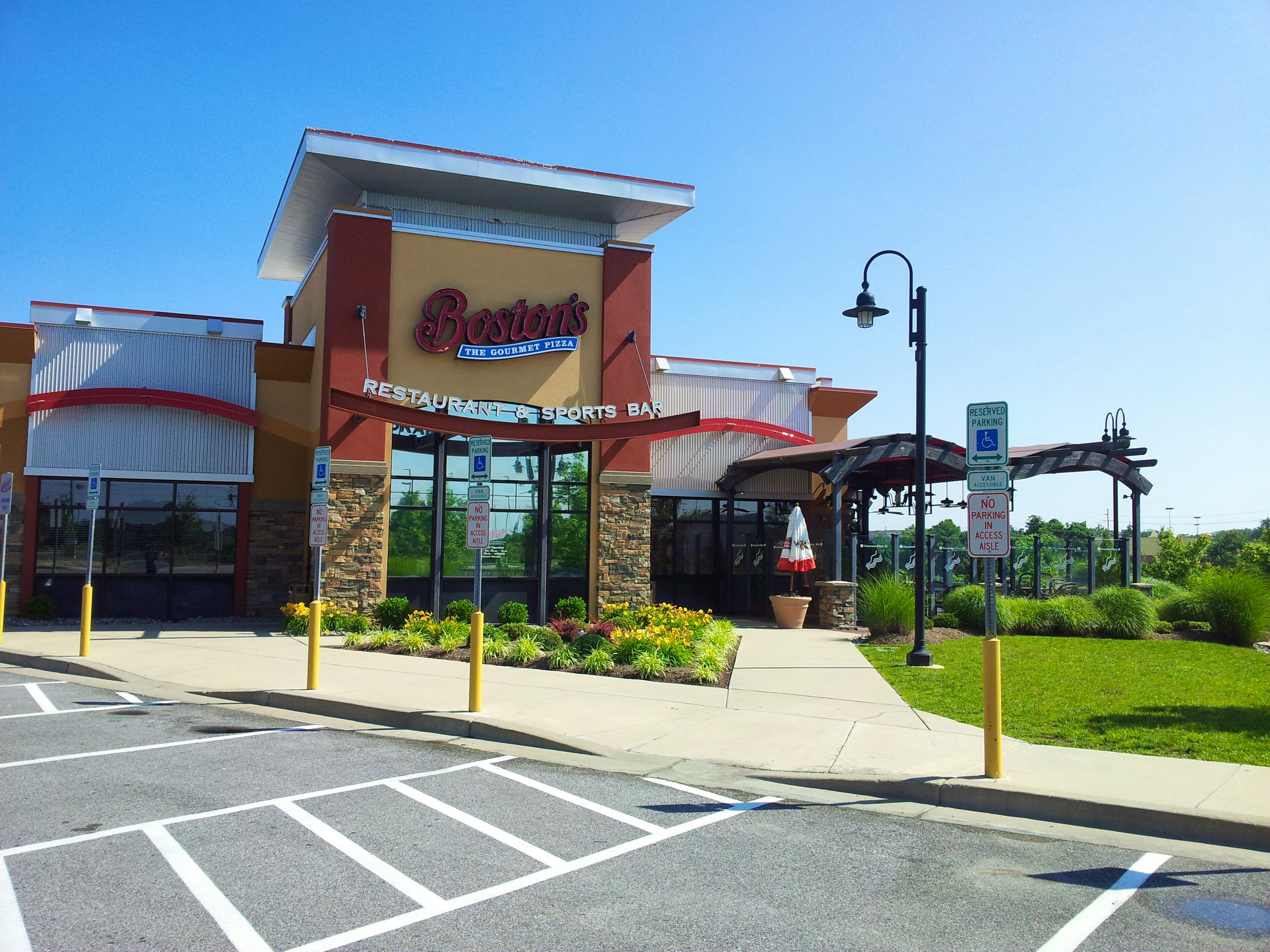 Boston's Pizza in Saint Charles-Waldorf, Maryland.